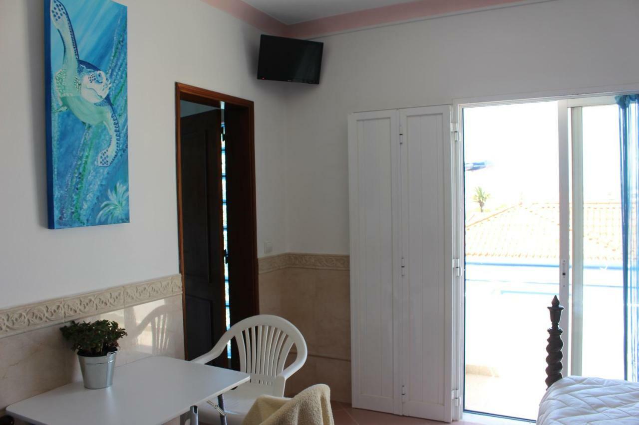 Sagres Sunny Room With Private Bathroom 300M From The Beach Ngoại thất bức ảnh
